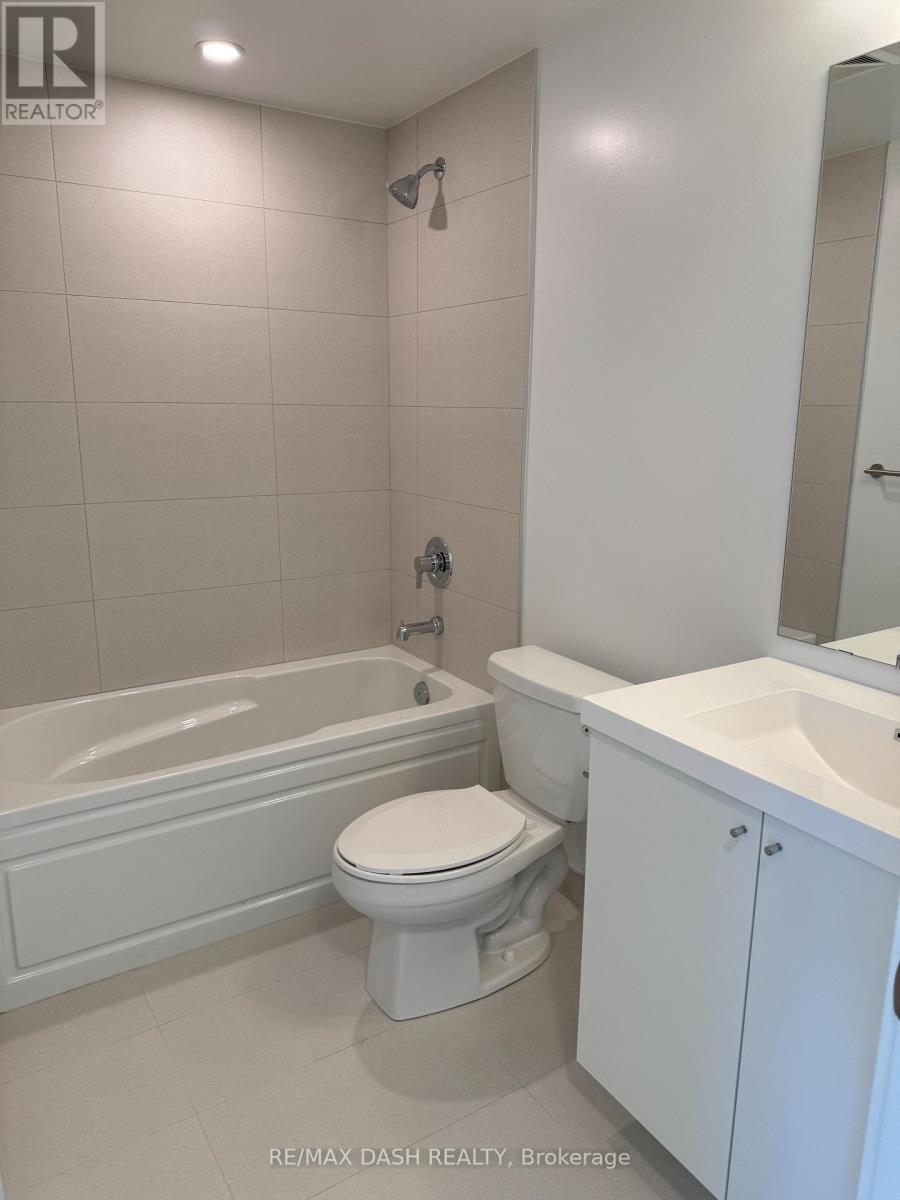 1742 - 2545 Simcoe Street N, Oshawa, Ontario L1L 0W3 - Photo 4 - E13702592