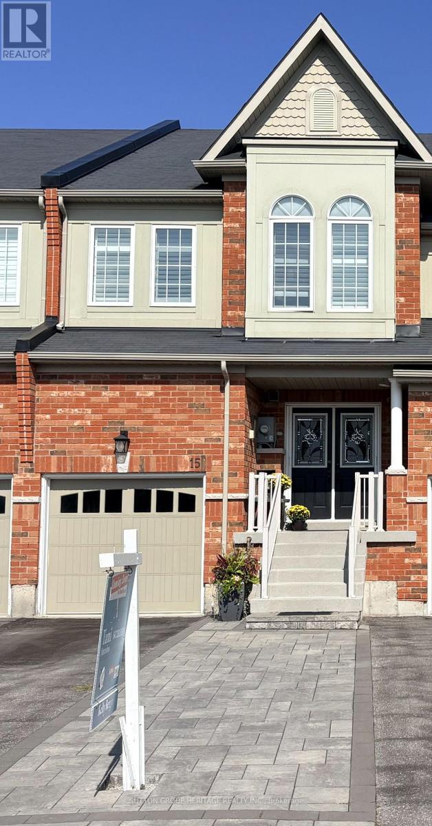 15 Clarinet Lane, Whitchurch-Stouffville, Ontario  L4A 0N8 - Photo 2 - N13702614