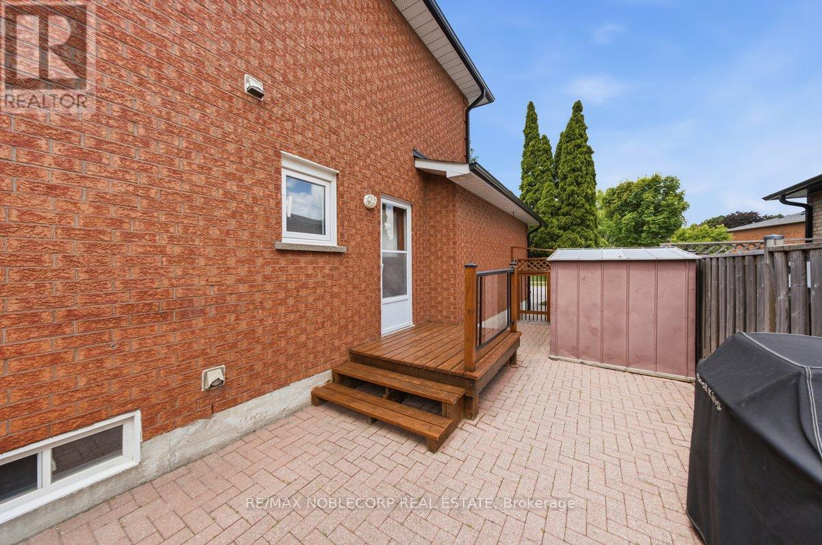 3 Castlehill Road, Vaughan, Ontario  L6A 1P3 - Photo 43 - N13702632