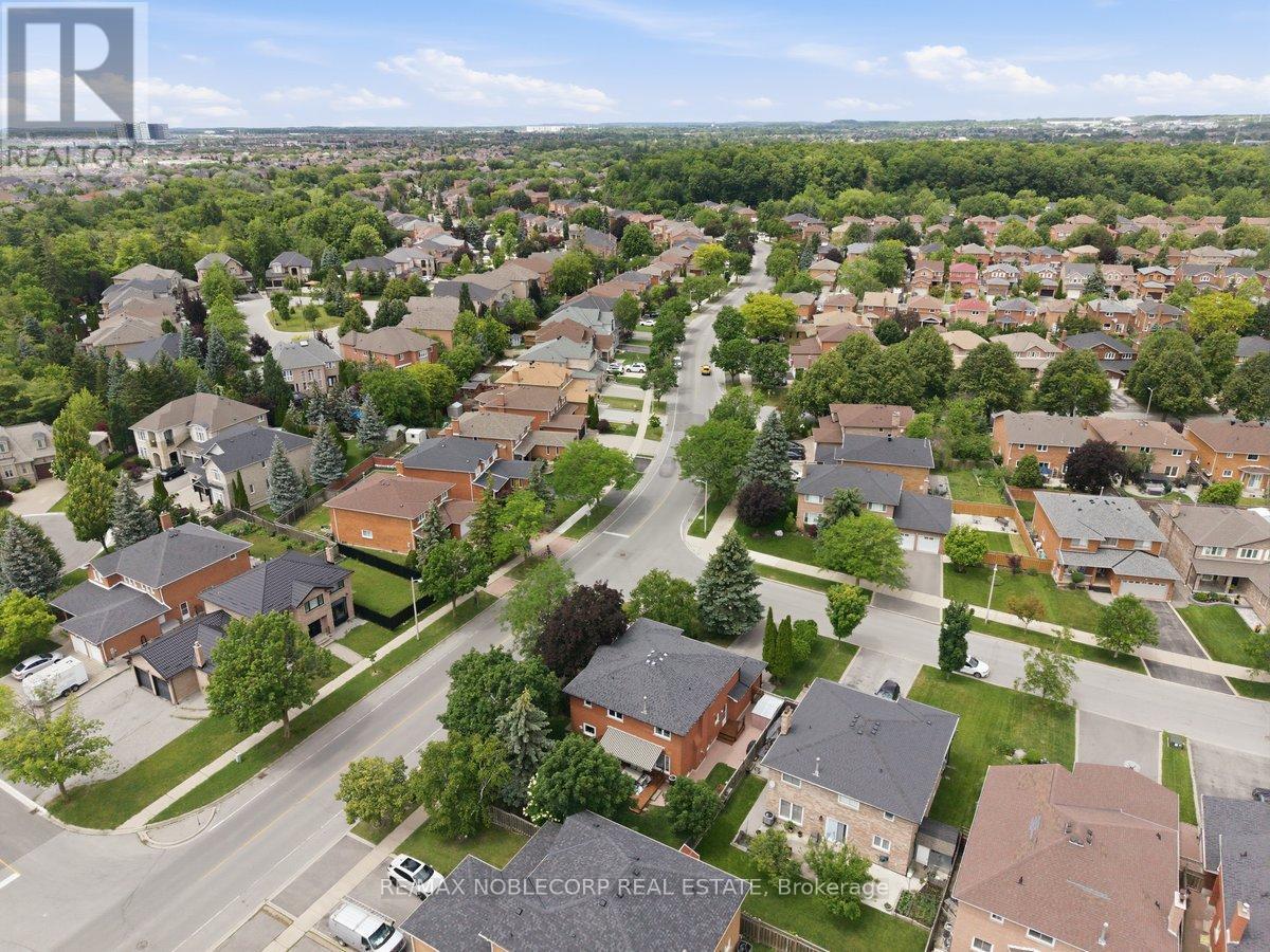 3 Castlehill Road, Vaughan, Ontario  L6A 1P3 - Photo 44 - N13702632
