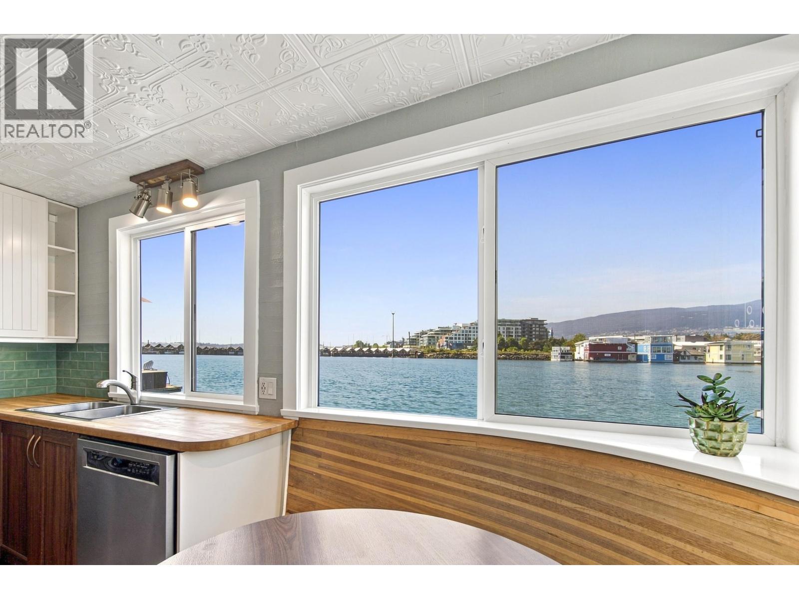 A23 415 W Esplanade Avenue, North Vancouver, British Columbia  V7M 1A6 - Photo 7 - R3157965