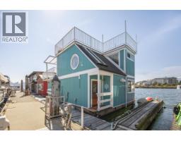 A23 415 W ESPLANADE AVENUE, North Vancouver, British Columbia