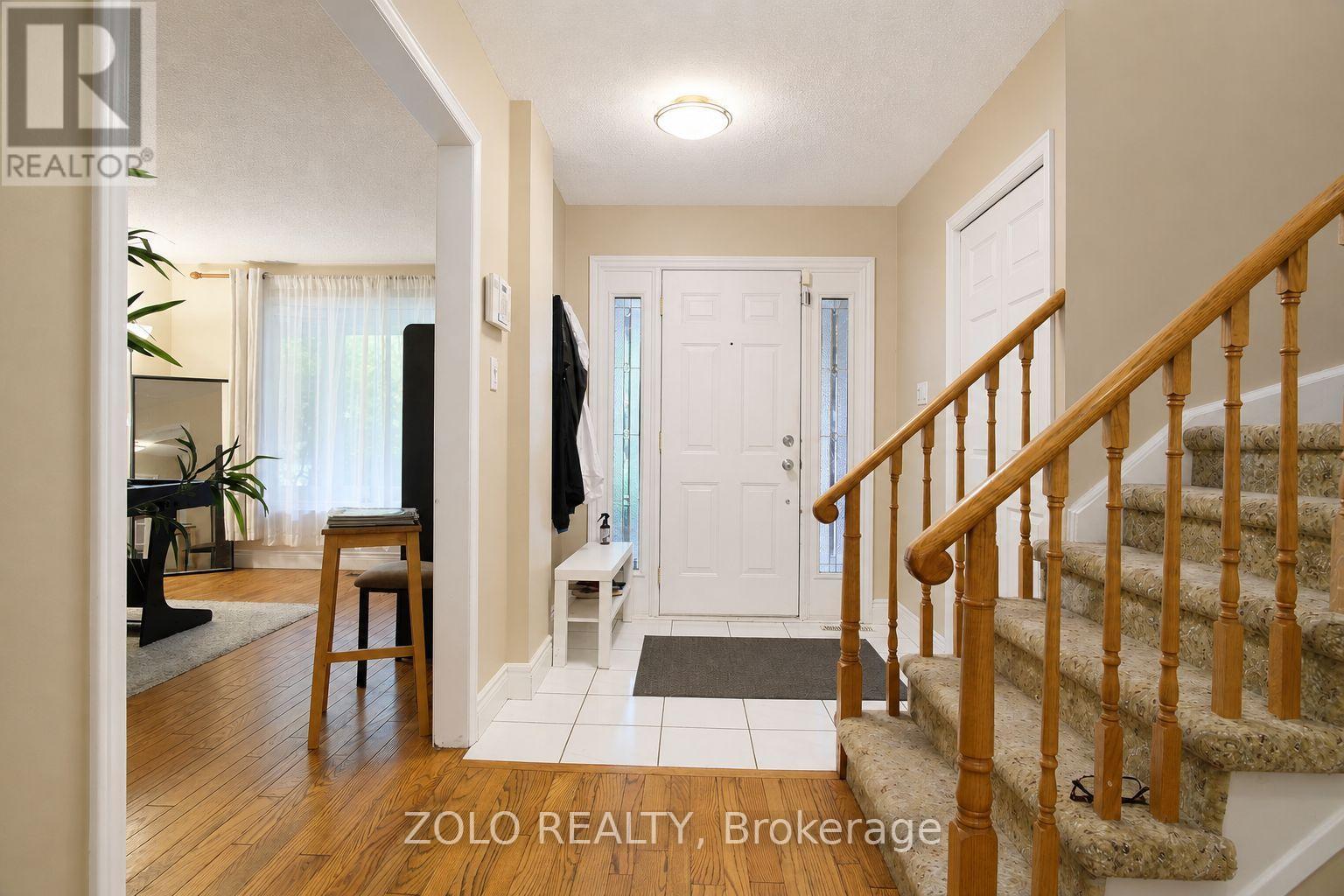 4084 Rolling Valley Drive, Mississauga (Erin Mills), Ontario  L5L 2K8 - Photo 10 - W13702584