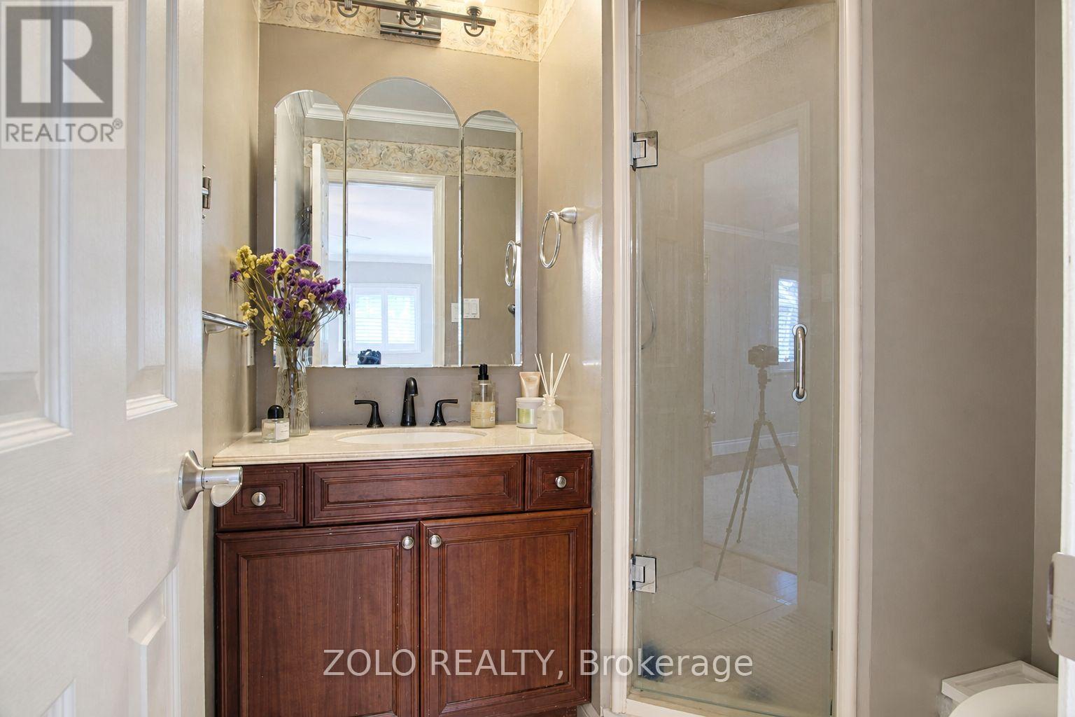 4084 Rolling Valley Drive, Mississauga (Erin Mills), Ontario  L5L 2K8 - Photo 15 - W13702584
