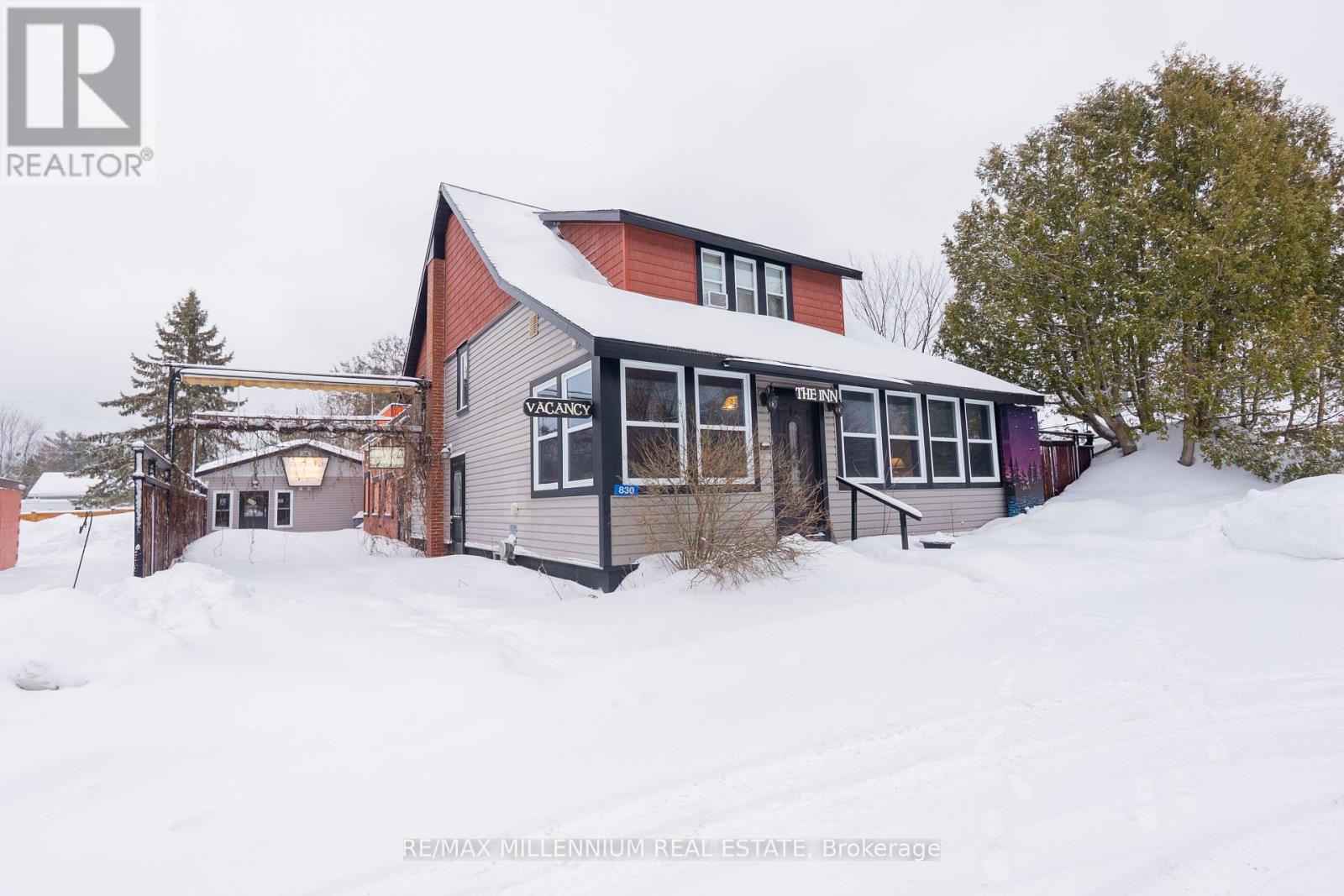 830 Muskoka Road S, Gravenhurst, Ontario P1P 1K3 - Photo 3 - X13702604