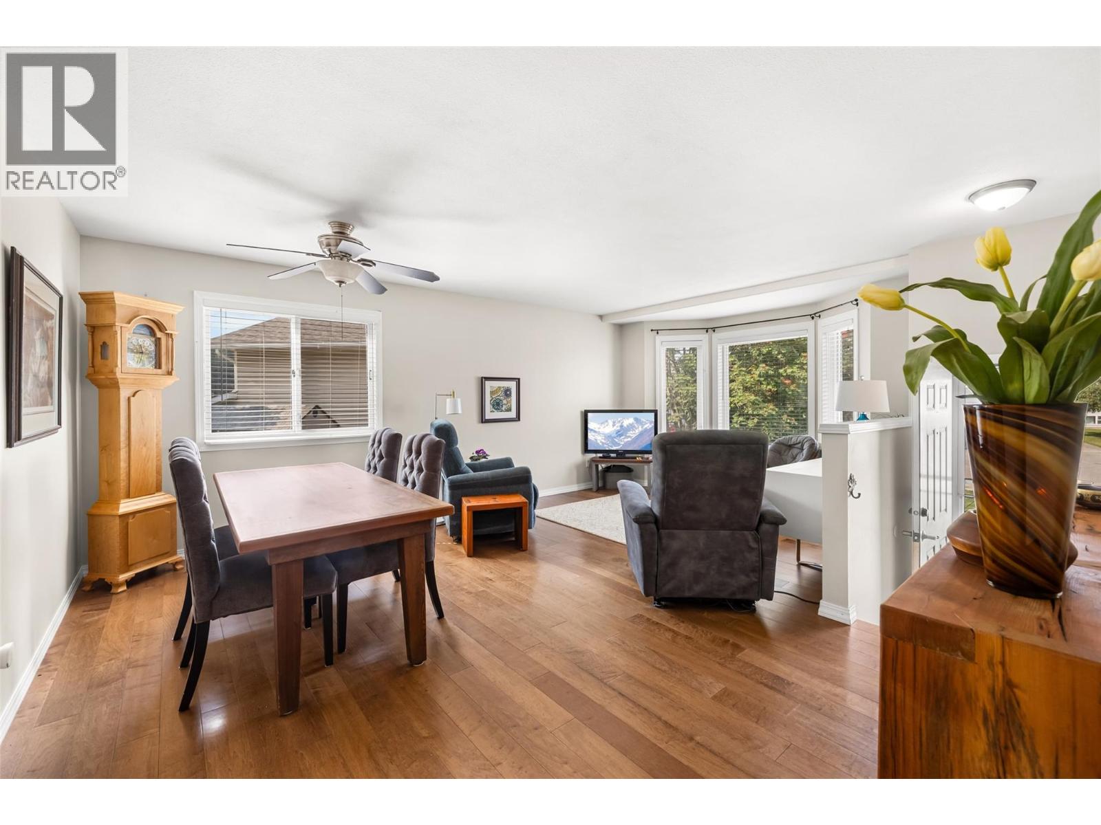 2433 Mcleary N Crescent, Cranbrook, British Columbia V1C 5Y2 - Photo 2 - 10398200