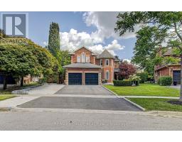 351 FAIRWAY GARDENS, Newmarket, Ontario
