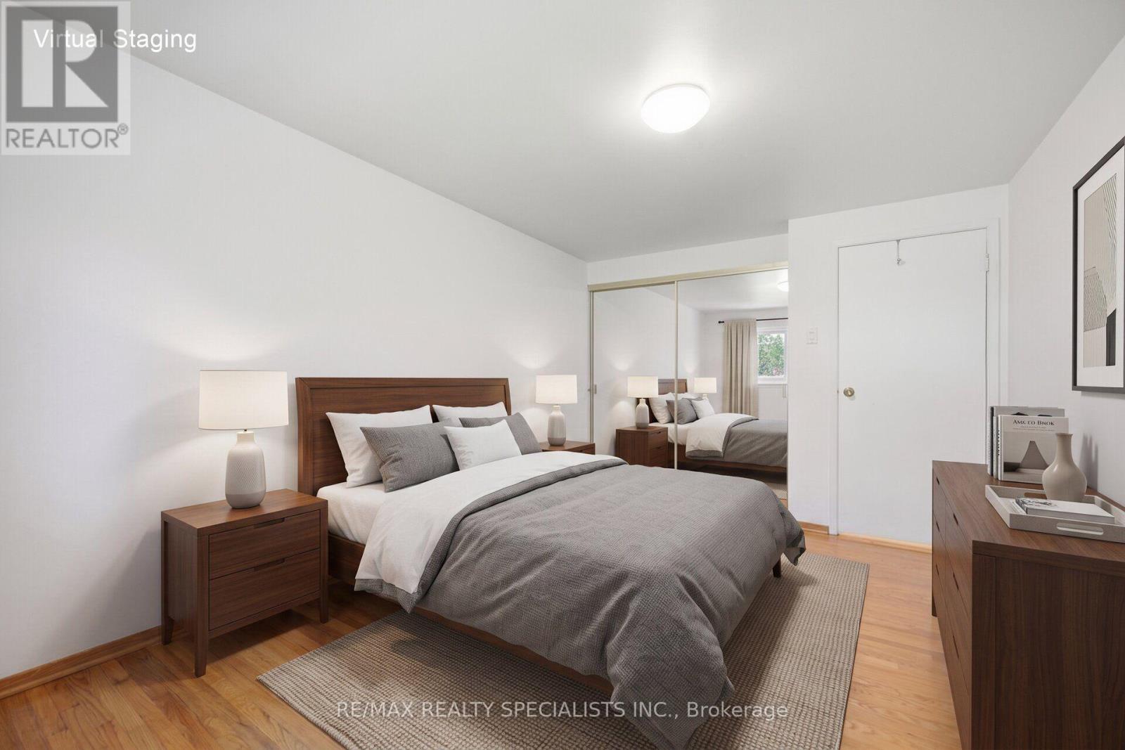3637 Chiplow Road, Mississauga, Ontario  L4X 2R1 - Photo 11 - W13702022