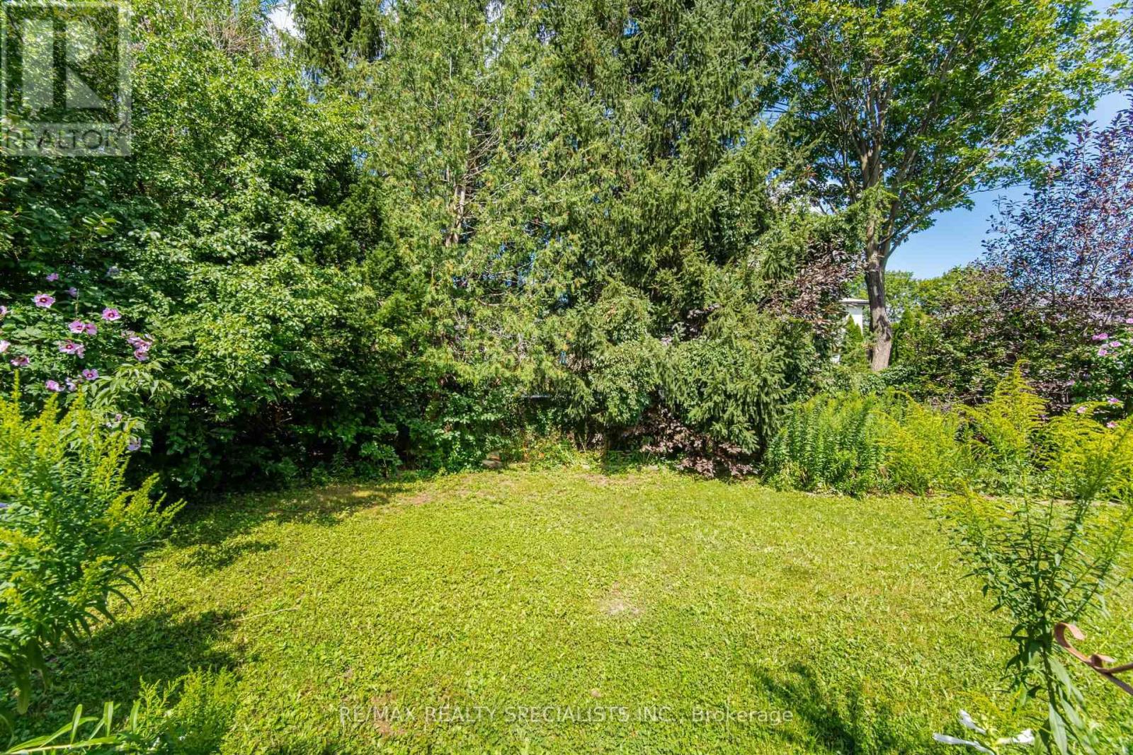 3637 Chiplow Road, Mississauga, Ontario  L4X 2R1 - Photo 23 - W13702022