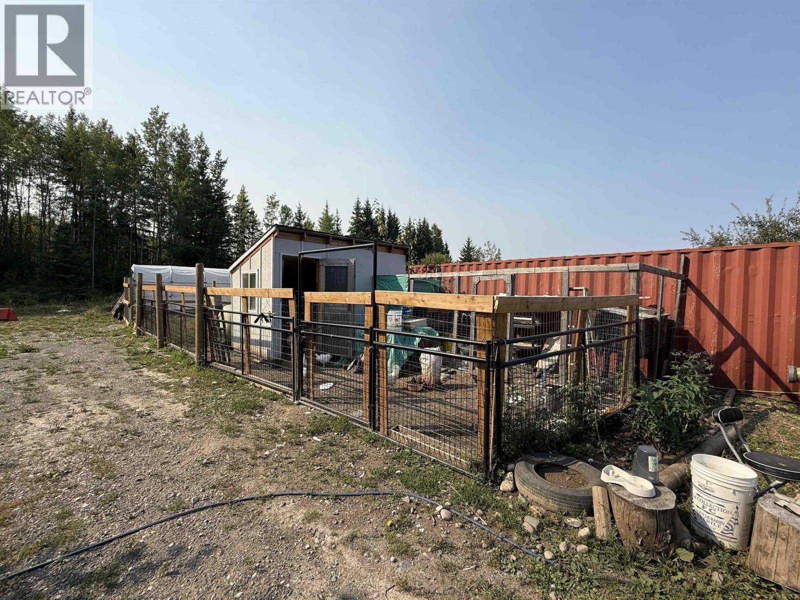 1962 W Sales Road, Red Bluff / Dragon Lake, British Columbia  V2J 6C1 - Photo 37 - R3157986