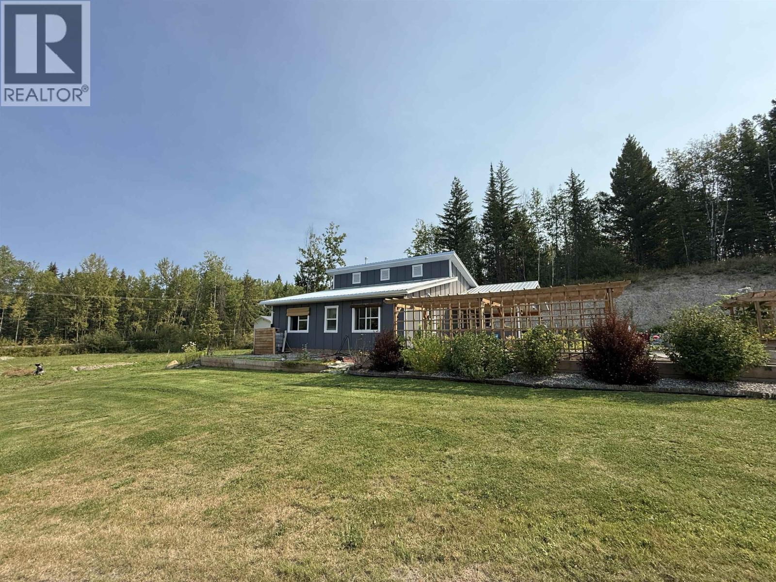 1962 W Sales Road, Red Bluff / Dragon Lake, British Columbia  V2J 6C1 - Photo 5 - R3157986