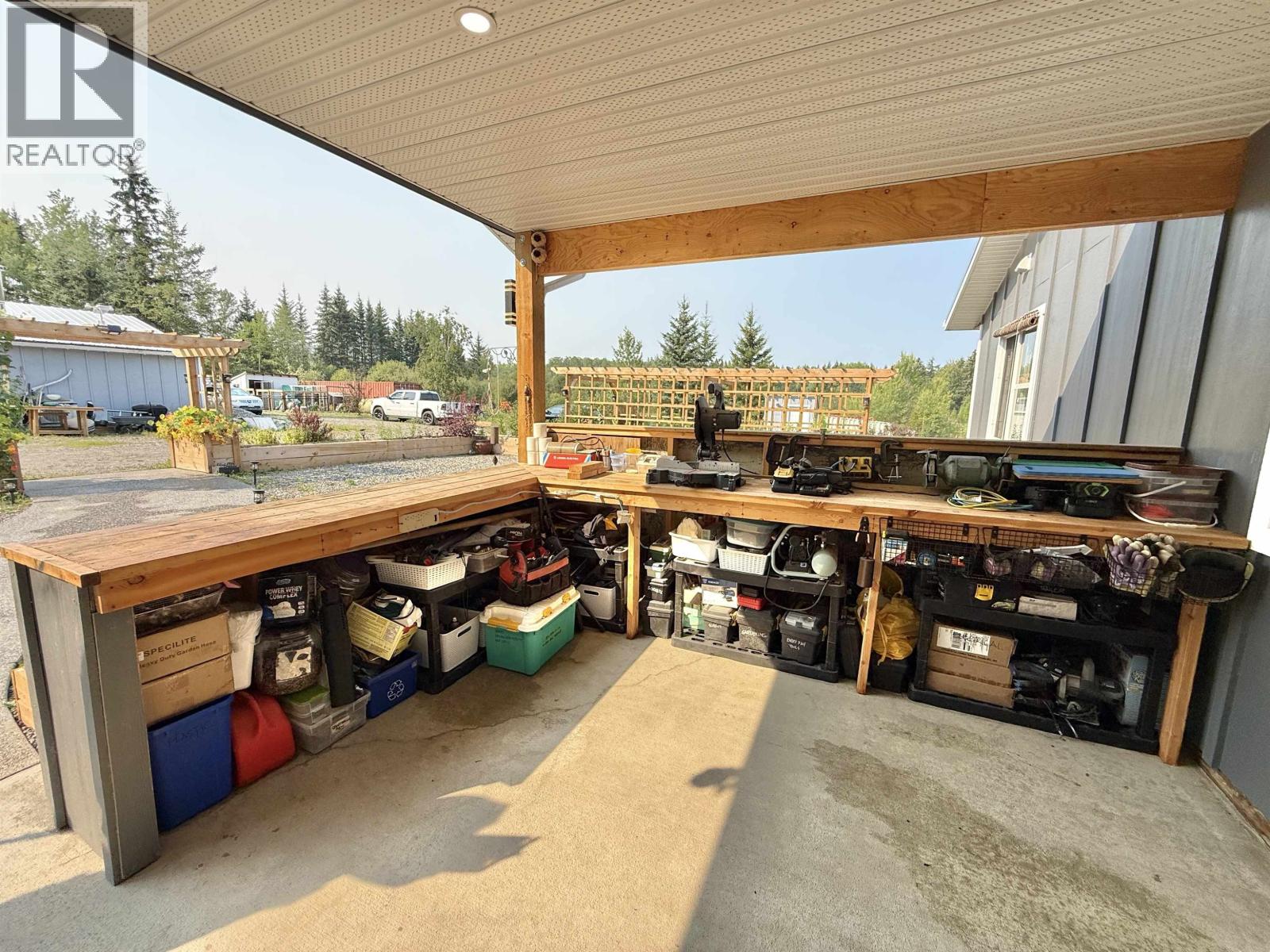 1962 W Sales Road, Red Bluff / Dragon Lake, British Columbia  V2J 6C1 - Photo 9 - R3157986