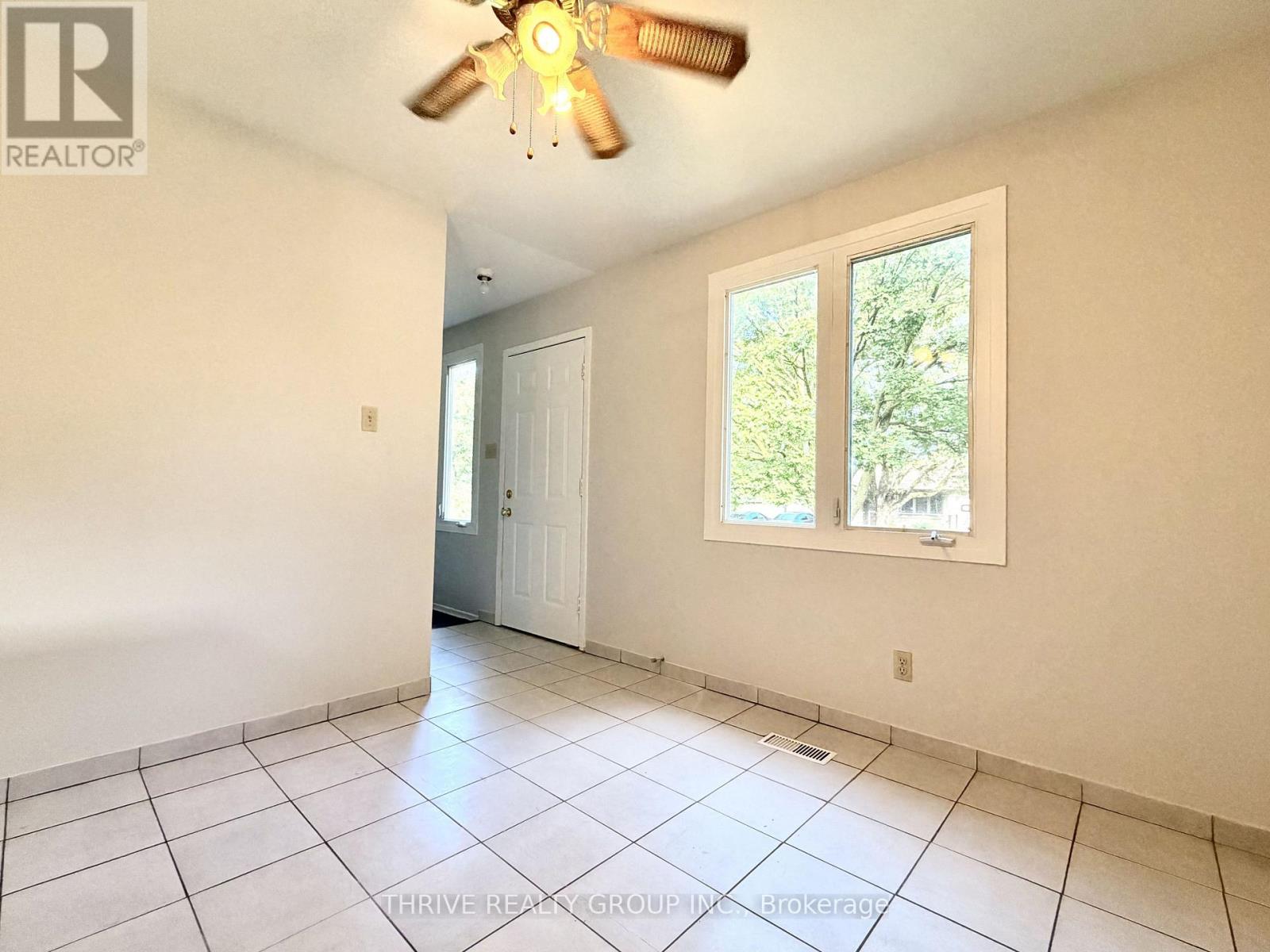 202 Muriel Crescent, London South, Ontario  N6E 2K6 - Photo 3 - X13702706