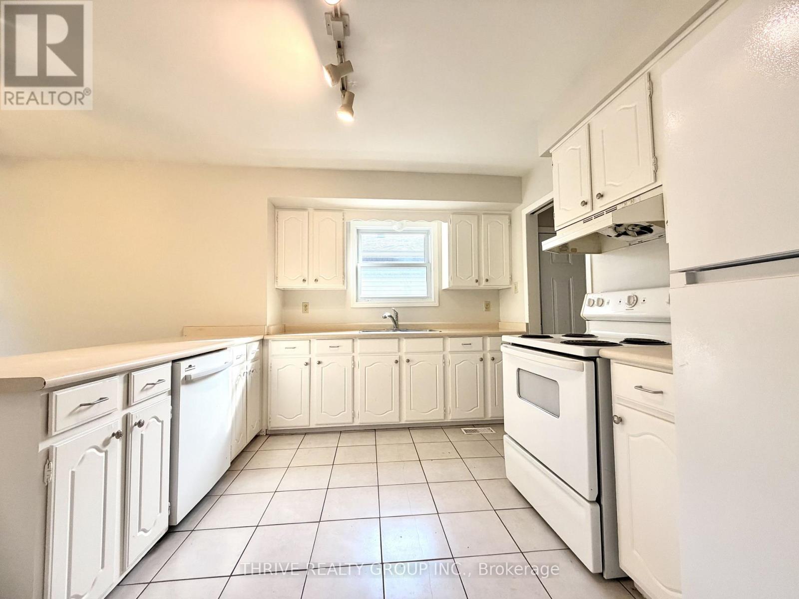 202 Muriel Crescent, London South, Ontario  N6E 2K6 - Photo 5 - X13702706