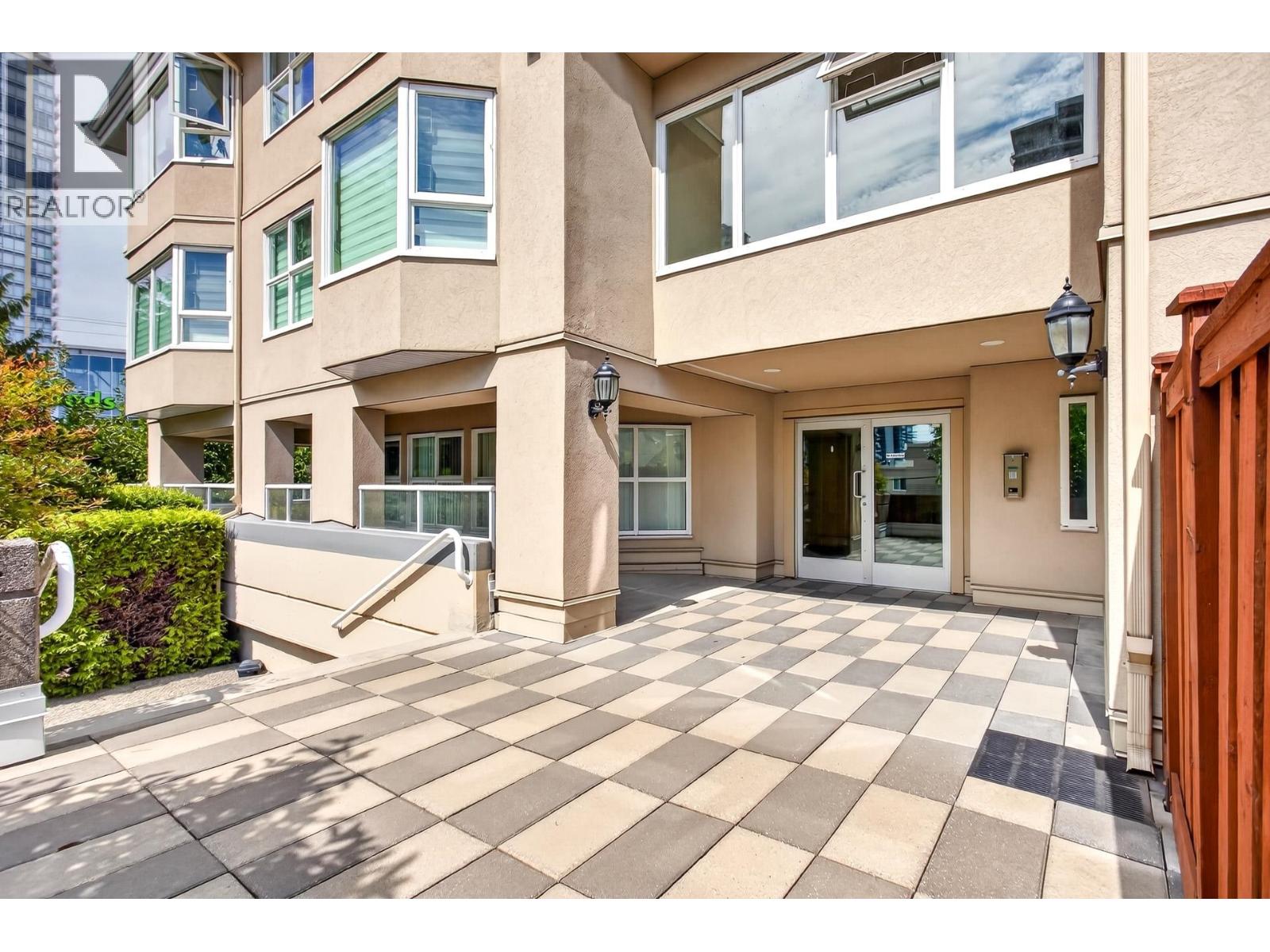 201 501 Cochrane Avenue, Coquitlam, British Columbia  V3J 7W5 - Photo 18 - R3156508