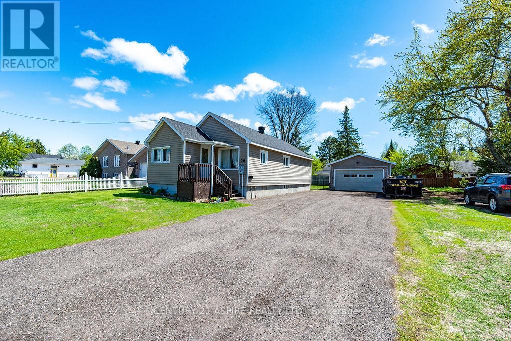 20 Hilda Street, Petawawa, Ontario  K8H 1T6 - Photo 11 - X13702676