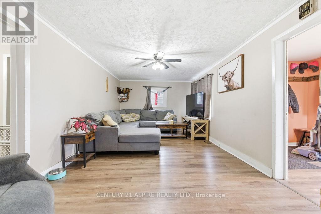20 Hilda Street, Petawawa, Ontario  K8H 1T6 - Photo 23 - X13702676