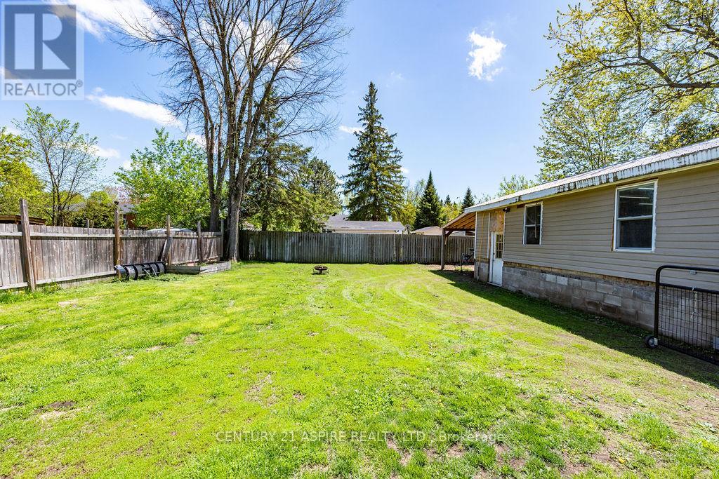 20 Hilda Street, Petawawa, Ontario  K8H 1T6 - Photo 5 - X13702676