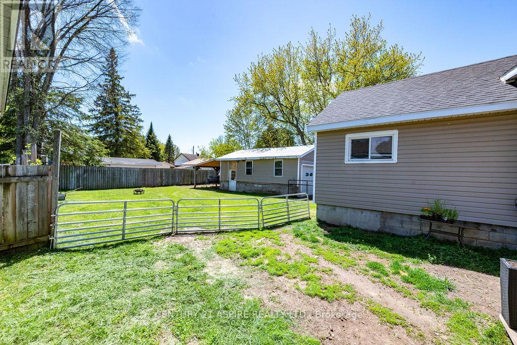 20 Hilda Street, Petawawa, Ontario  K8H 1T6 - Photo 8 - X13702676