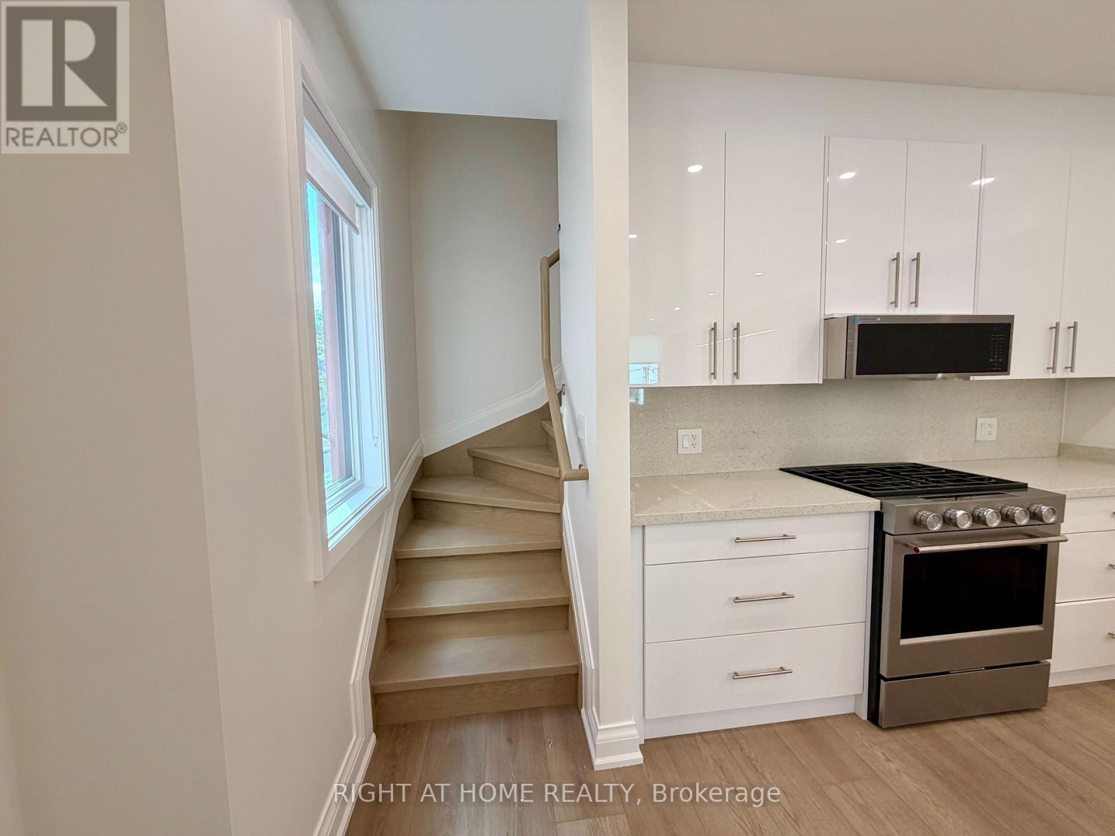 2 - 57 Hepbourne Street, Toronto, Ontario M6H 1K4 - Photo 6 - C13702636