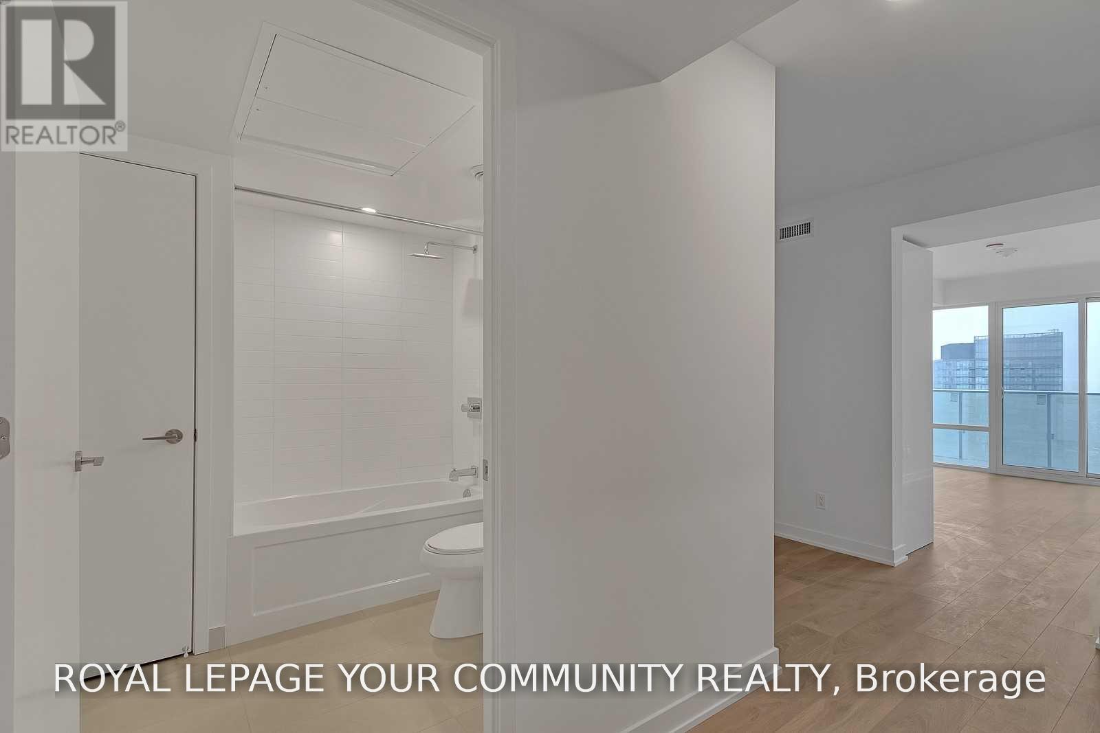 4801 - 501 Yonge Street, Toronto, Ontario  M4Y 0H2 - Photo 3 - C13702688