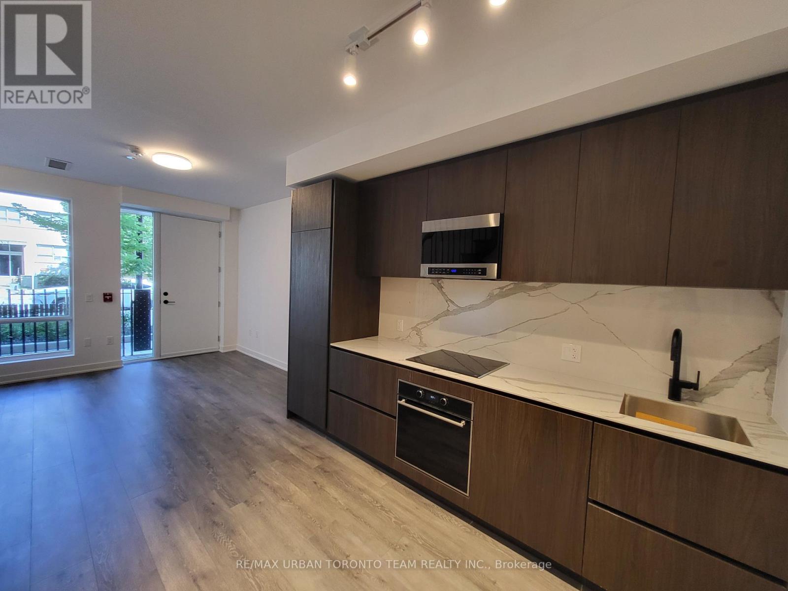 Th125 - 117 Broadway Avenue, Toronto, Ontario M4P 1V3 - Photo 5 - C13702692