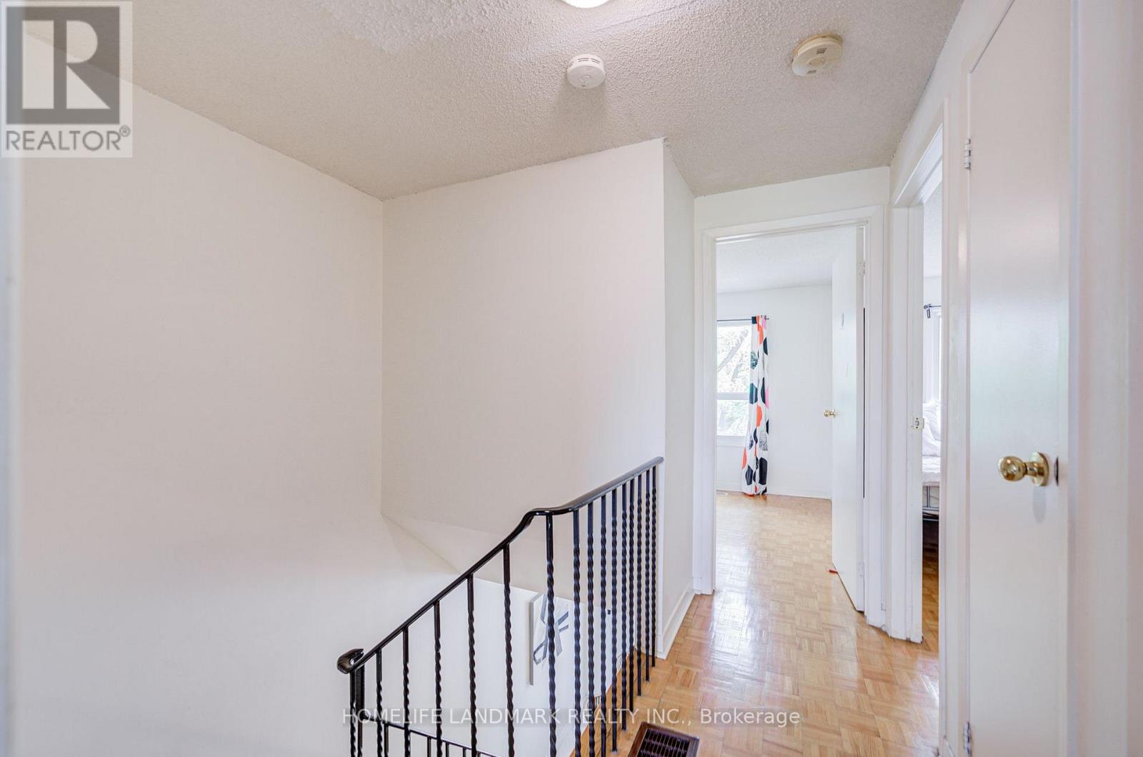 6 Thunder Grove, Toronto, Ontario  M1V 1V6 - Photo 19 - E13702718