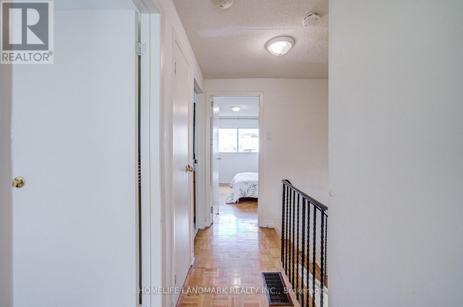 6 Thunder Grove, Toronto, Ontario  M1V 1V6 - Photo 20 - E13702718