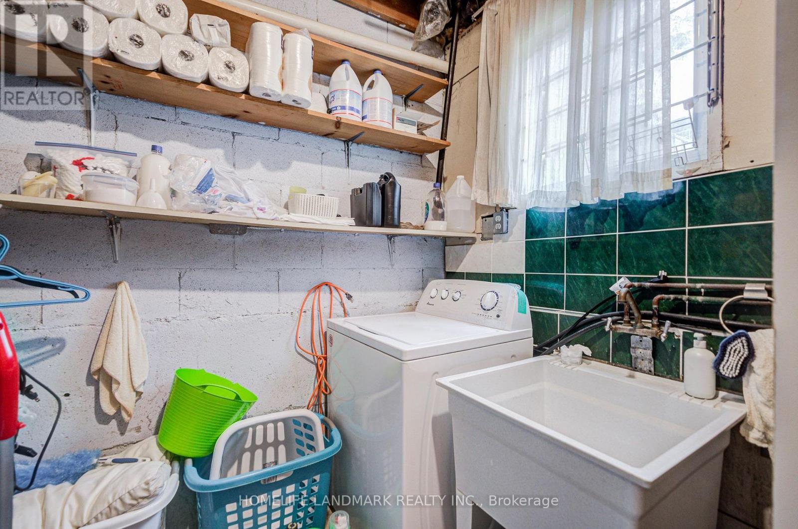 6 Thunder Grove, Toronto, Ontario  M1V 1V6 - Photo 38 - E13702718
