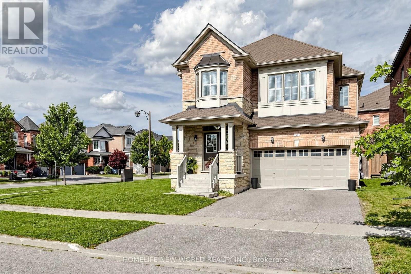 2 Lucida Court, Whitchurch-Stouffville, Ontario  L4A 1S1 - Photo 2 - N13702682