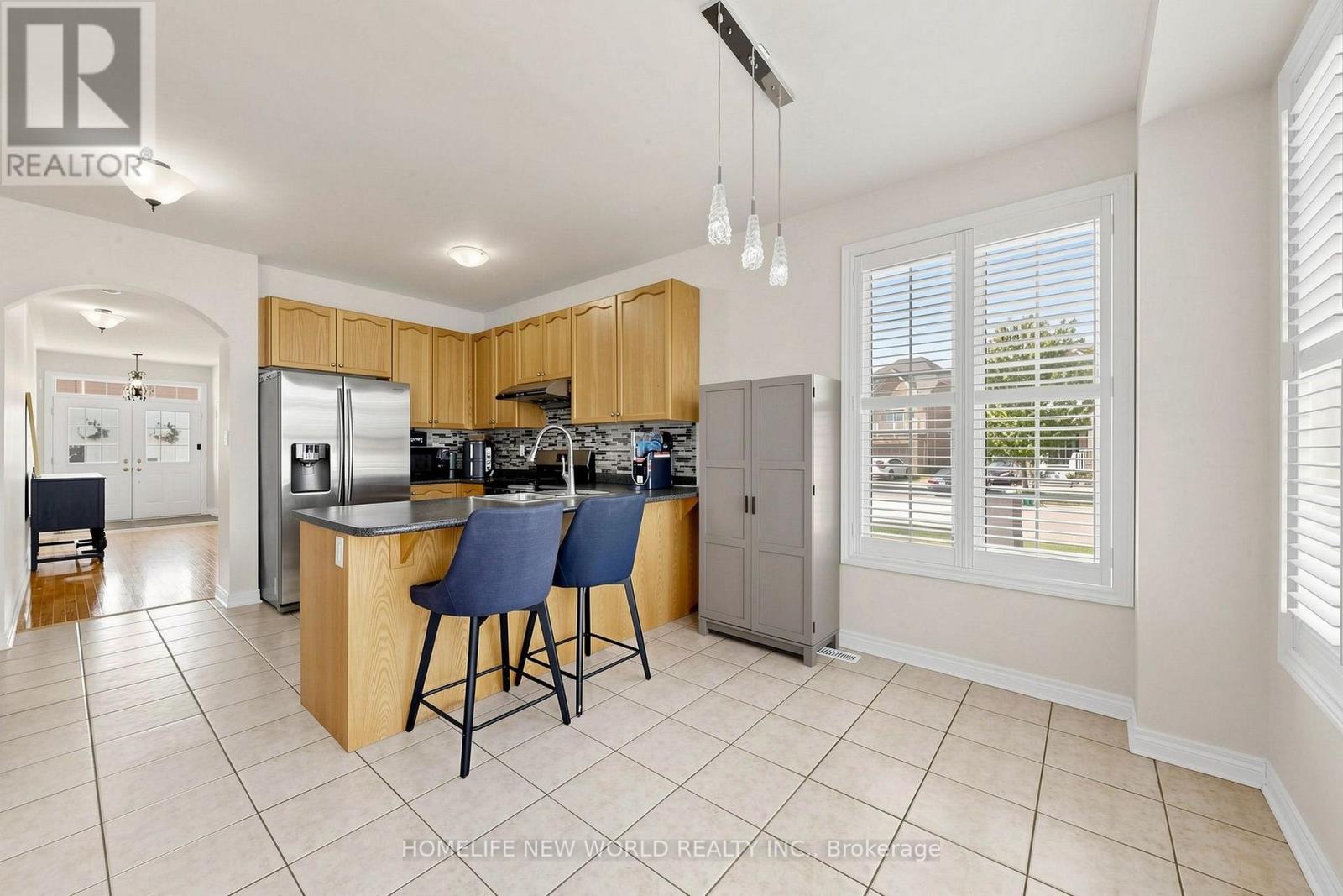 2 Lucida Court, Whitchurch-Stouffville, Ontario  L4A 1S1 - Photo 8 - N13702682