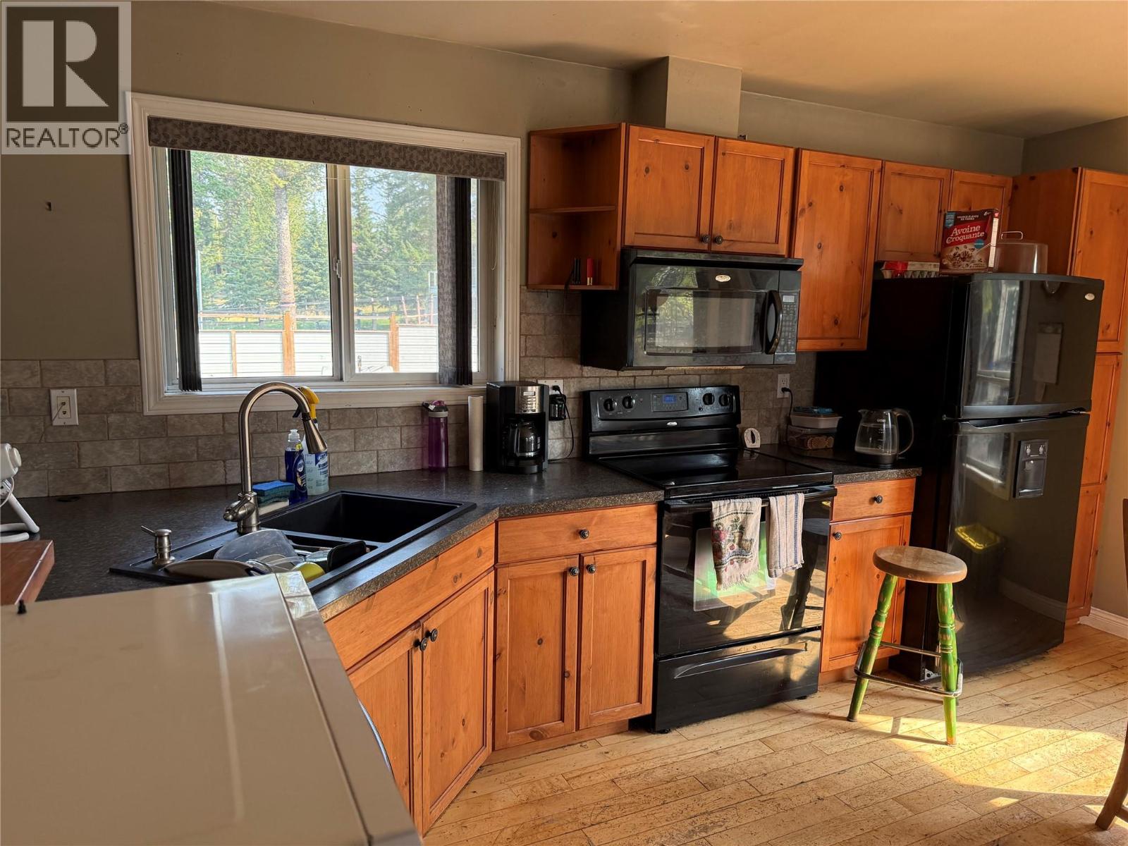 170 Ard Righ Road, Logan Lake, British Columbia  V0K 1W0 - Photo 10 - 10397946