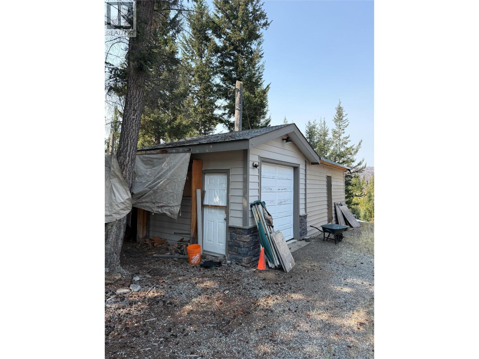 170 Ard Righ Road, Logan Lake, British Columbia  V0K 1W0 - Photo 12 - 10397946