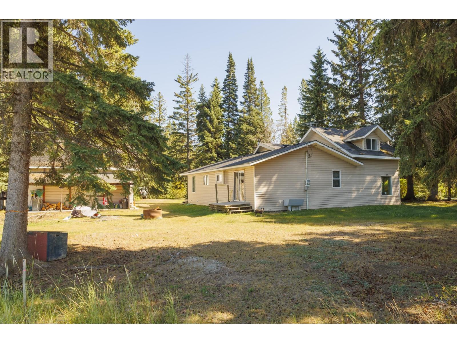 1475 Dorval Road, Mcbride, British Columbia  V0J 2E0 - Photo 9 - R3157950