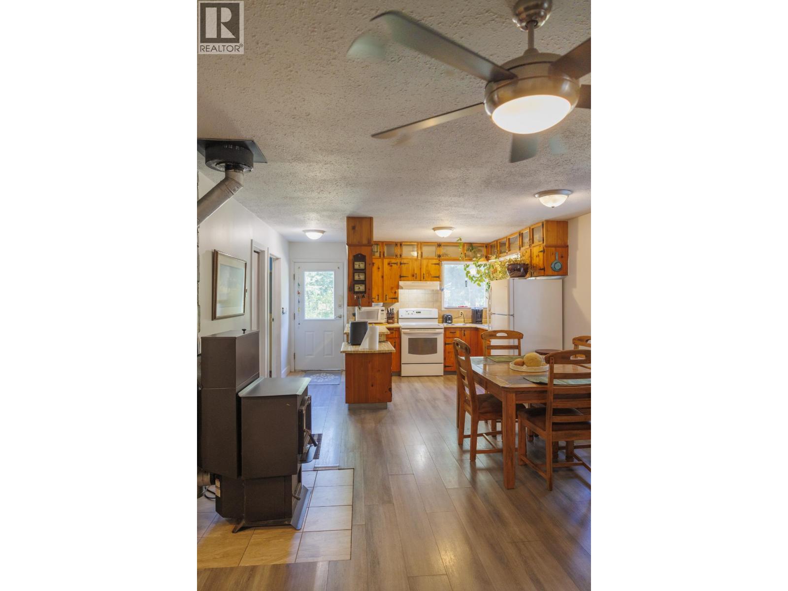 1475 Dorval Road, Mcbride, British Columbia  V0J 2E0 - Photo 23 - R3157950
