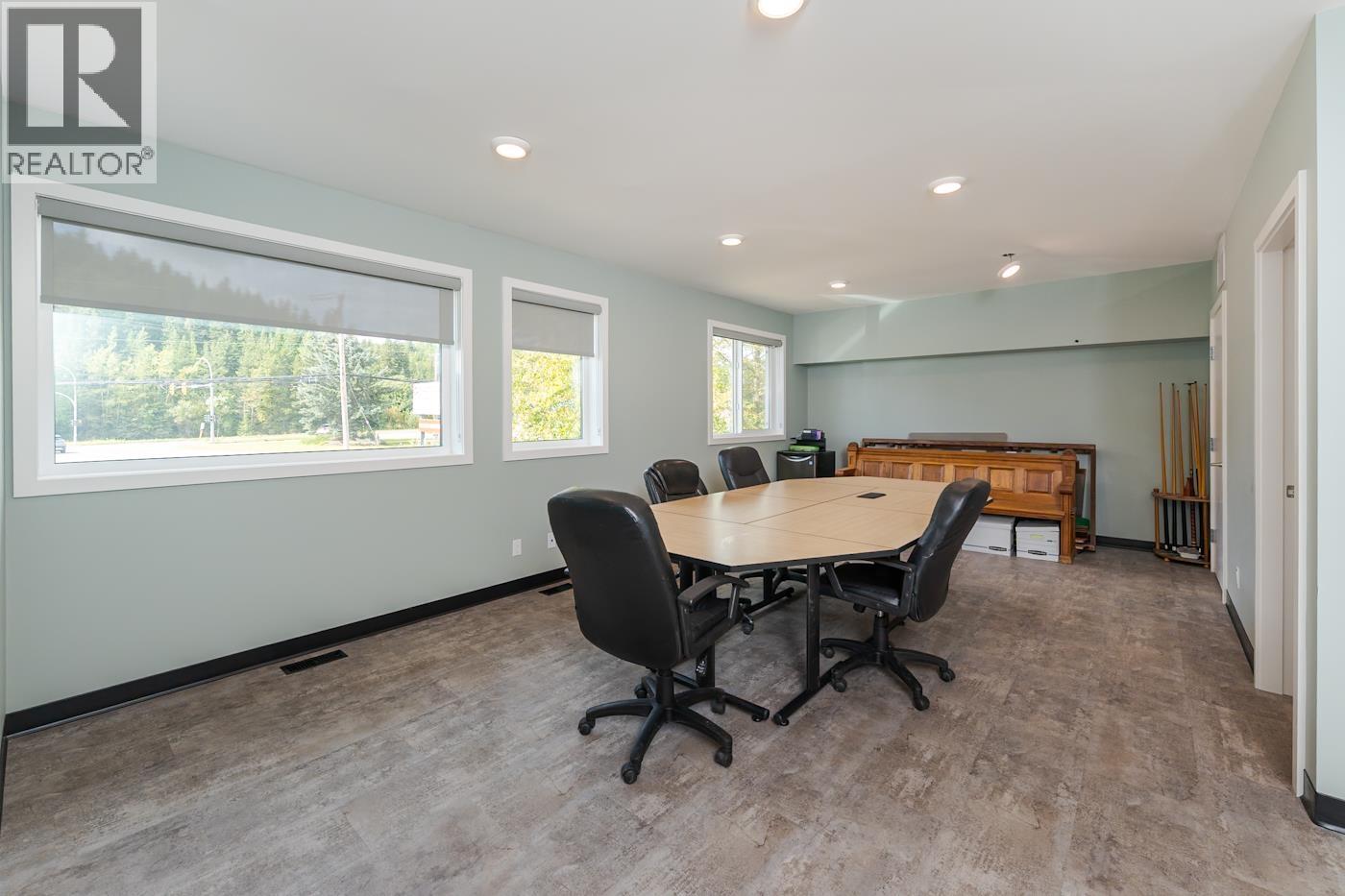 2050 Hart Highway, Prince George, British Columbia  V2K 2X6 - Photo 18 - C8081437