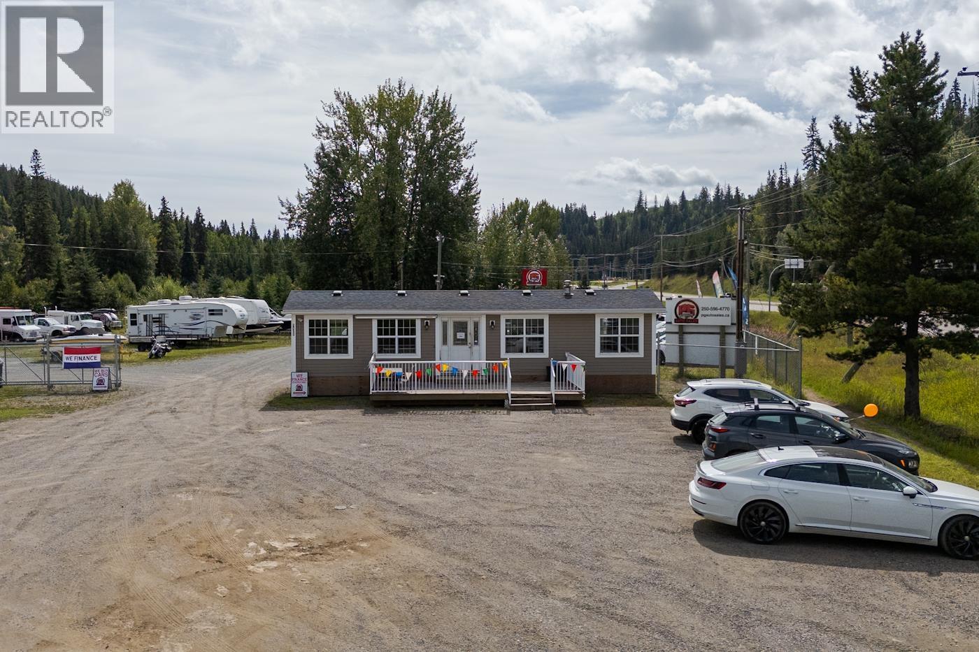 2050 Hart Highway, Prince George, British Columbia  V2K 2X6 - Photo 26 - C8081437