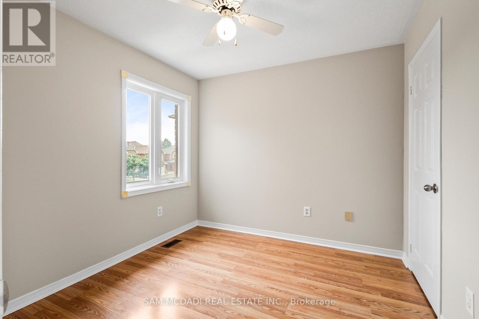 3847 Densbury Drive, Mississauga, Ontario  L5N 6Z3 - Photo 27 - W13702638