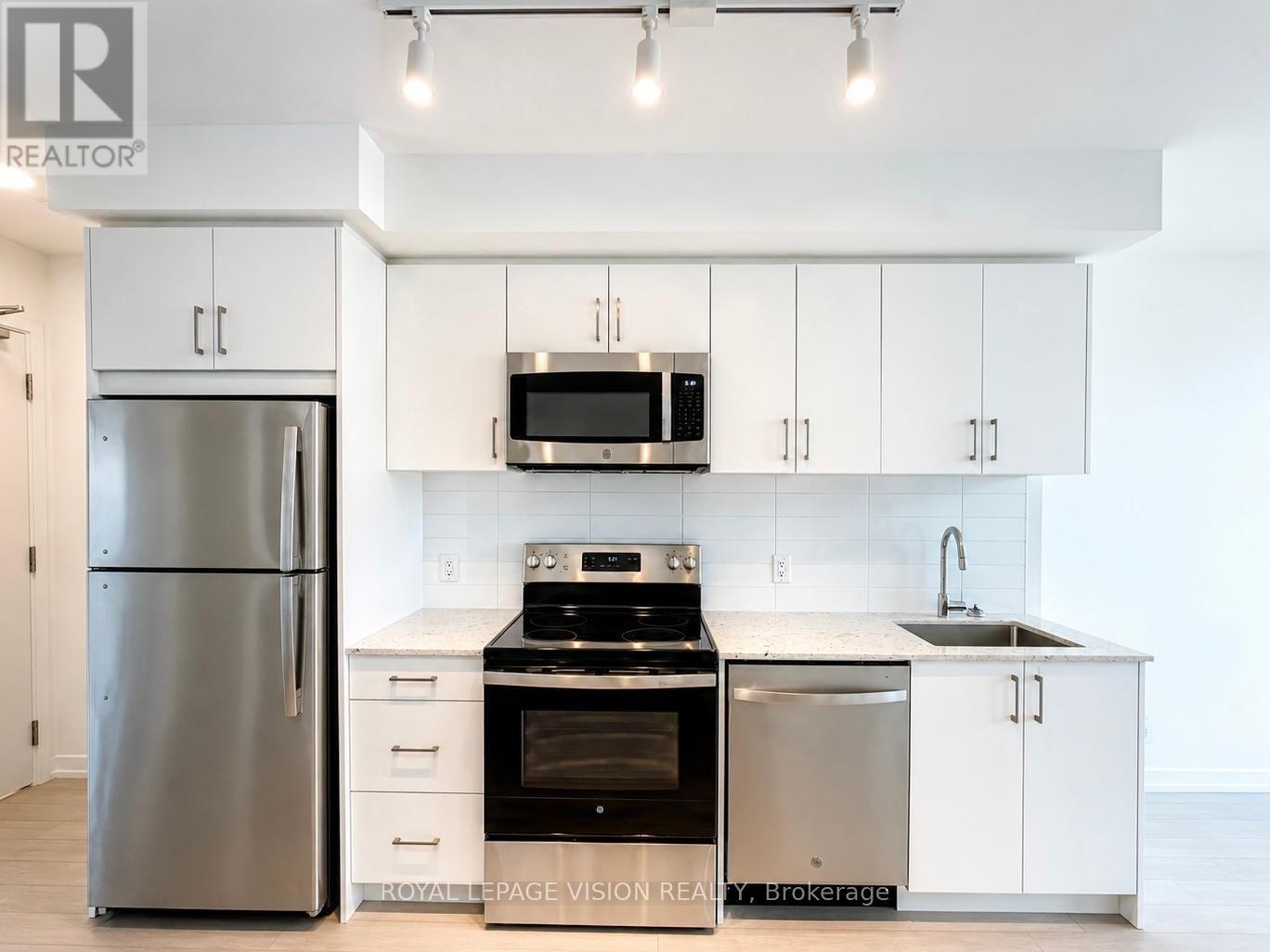 811 - 4010 Eglinton Avenue W, Toronto, Ontario  M9A 0G5 - Photo 5 - W13702654