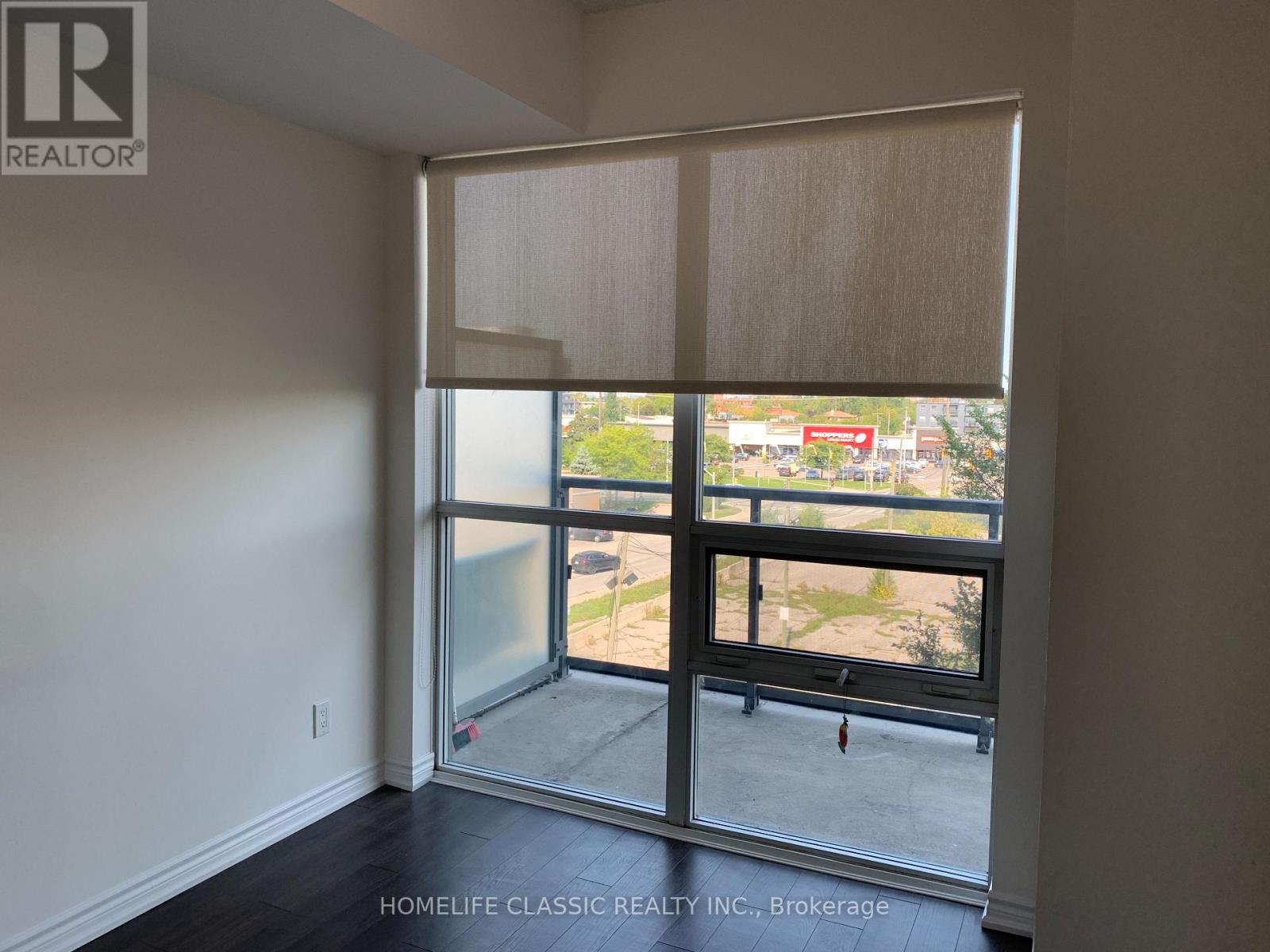 15 James Finlay Way, Toronto, Ontario  M3M 0B3 - Photo 3 - W13702722