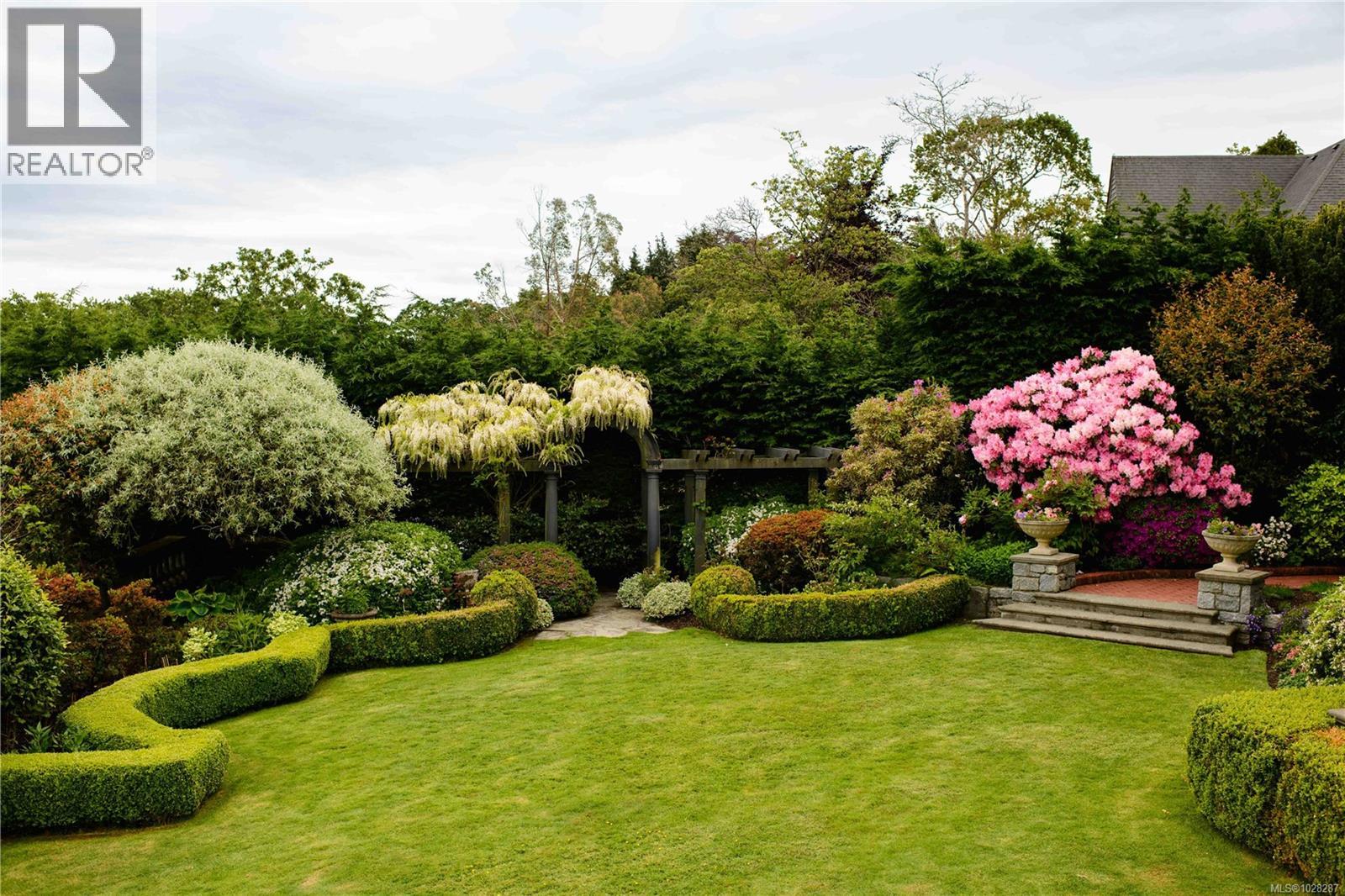 3475 Upper Terrace Rd, Oak Bay, British Columbia  V8R 6E6 - Photo 21 - 1028287