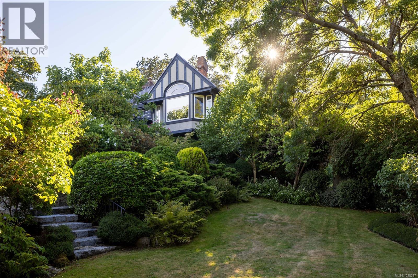3475 Upper Terrace Rd, Oak Bay, British Columbia  V8R 6E6 - Photo 27 - 1028287