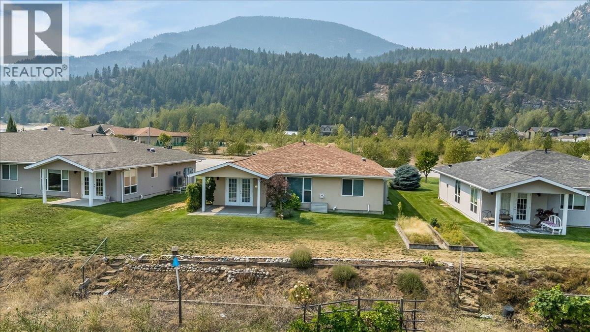 4200 Grandview Drive Unit# 131, Castlegar, British Columbia  V1N 4X6 - Photo 4 - 10398456