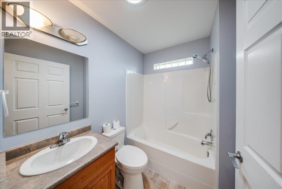 4200 Grandview Drive Unit# 131, Castlegar, British Columbia  V1N 4X6 - Photo 31 - 10398456