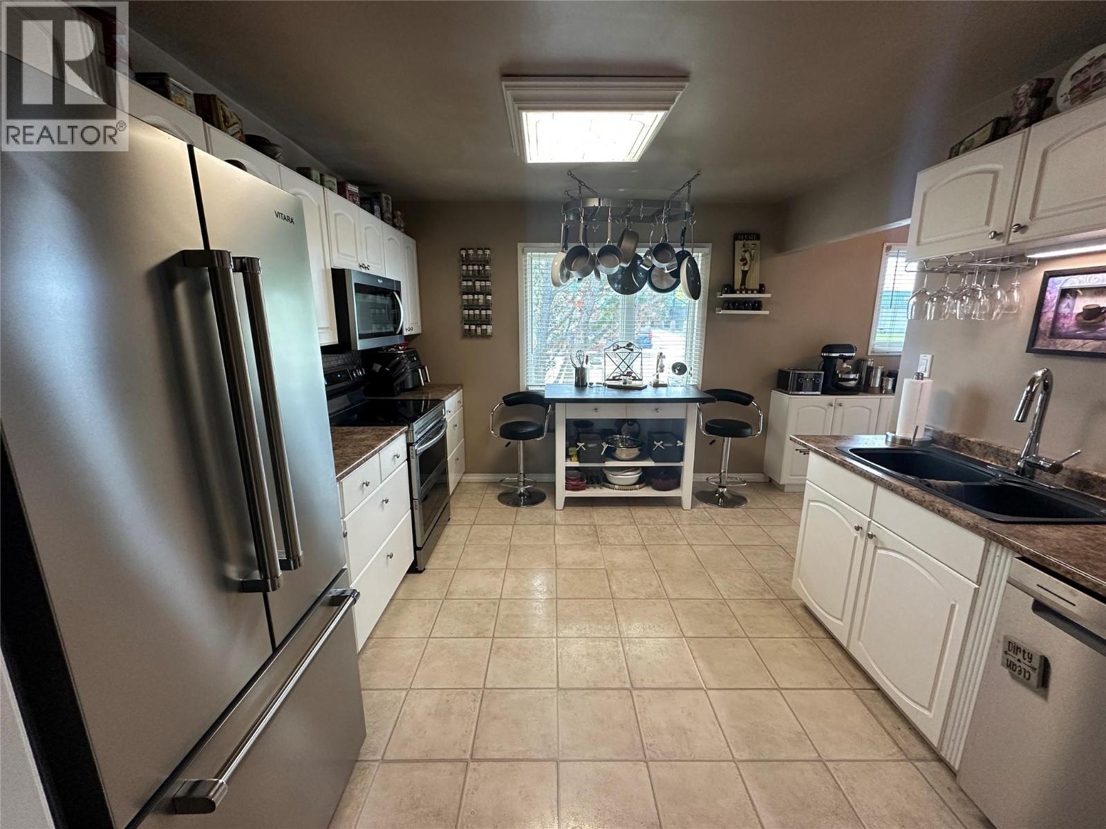 11324 13a Street, Dawson Creek, British Columbia  V1G 3X7 - Photo 8 - 10398509