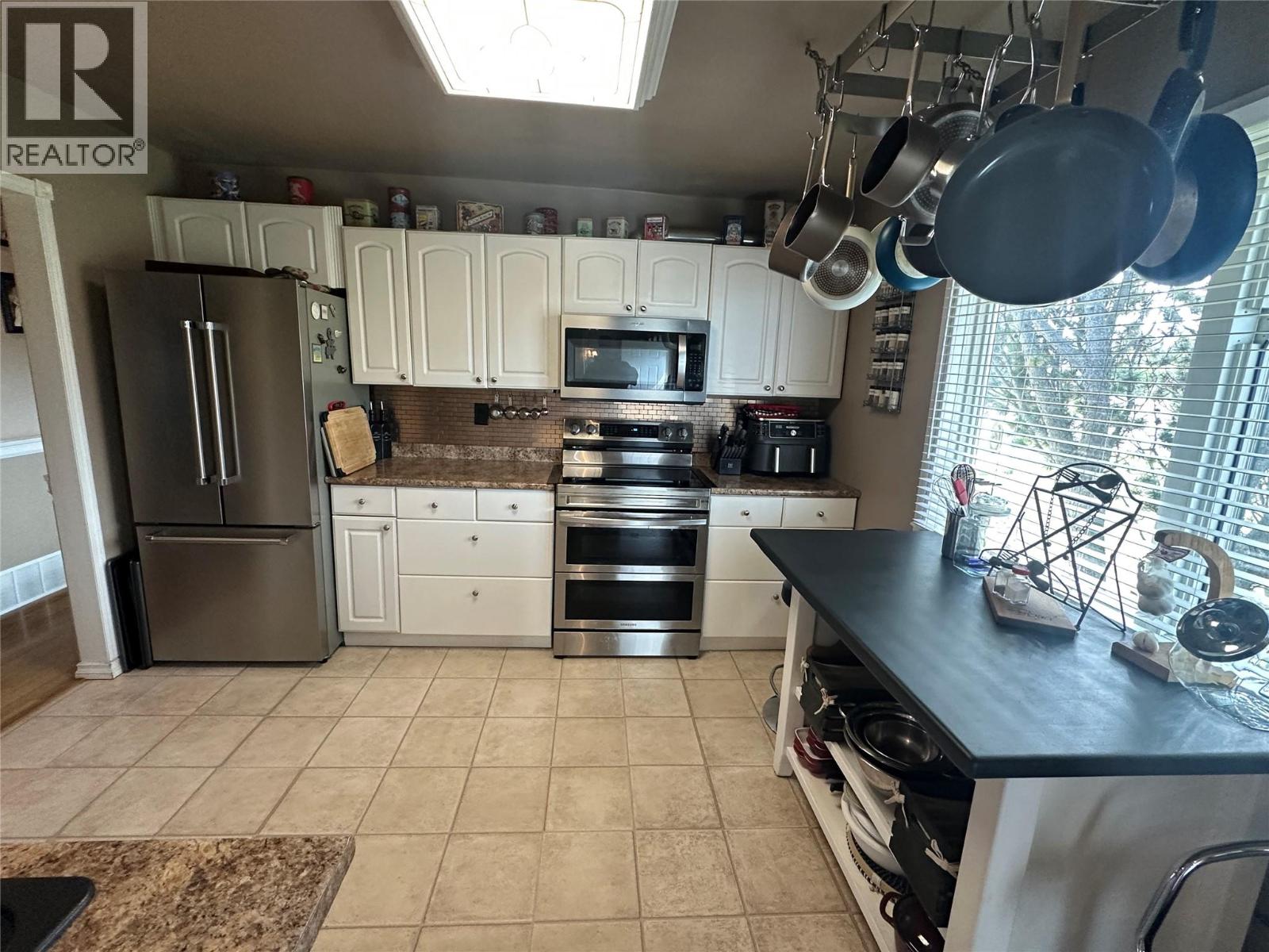 11324 13a Street, Dawson Creek, British Columbia  V1G 3X7 - Photo 6 - 10398509