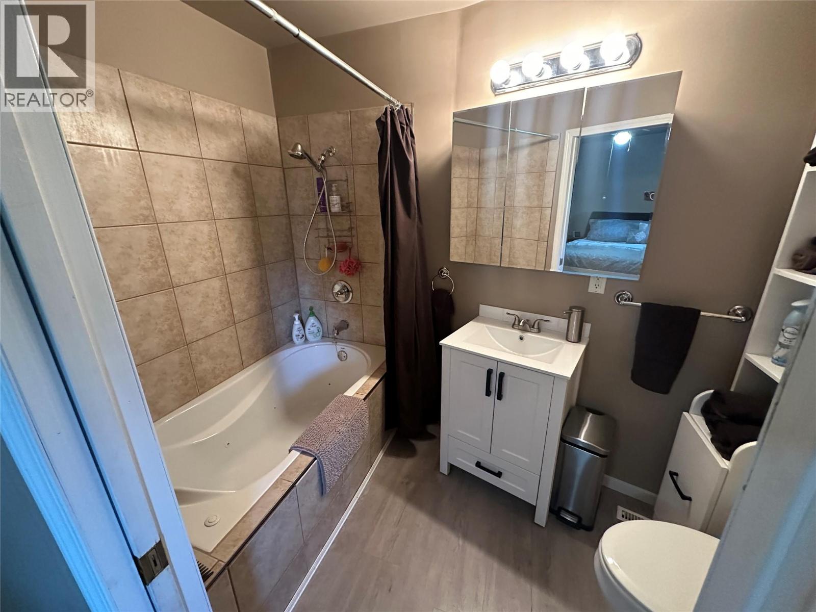11324 13a Street, Dawson Creek, British Columbia  V1G 3X7 - Photo 10 - 10398509