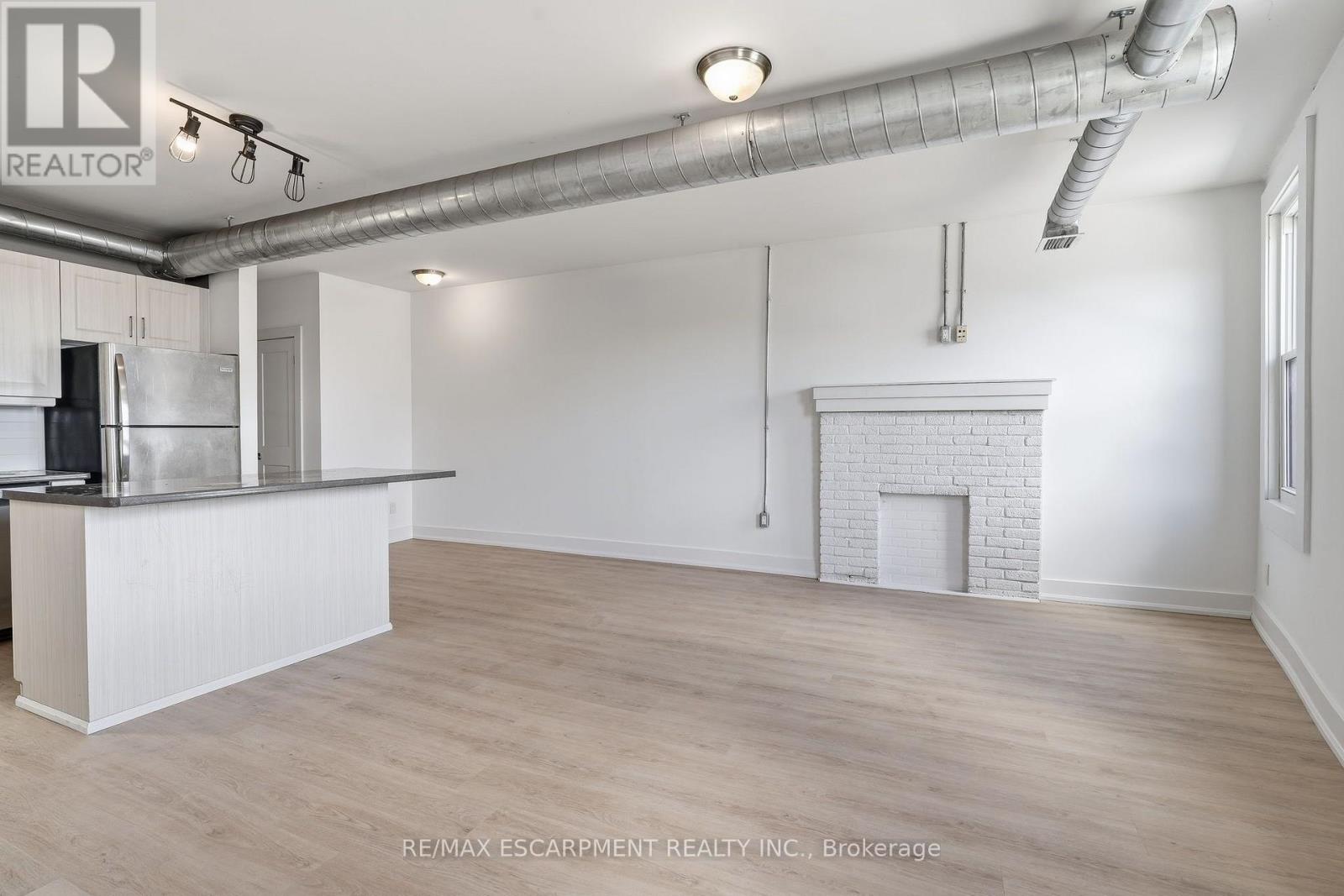 02 - 1006 King Street E, Hamilton, Ontario  L8M 1C8 - Photo 12 - X13702650