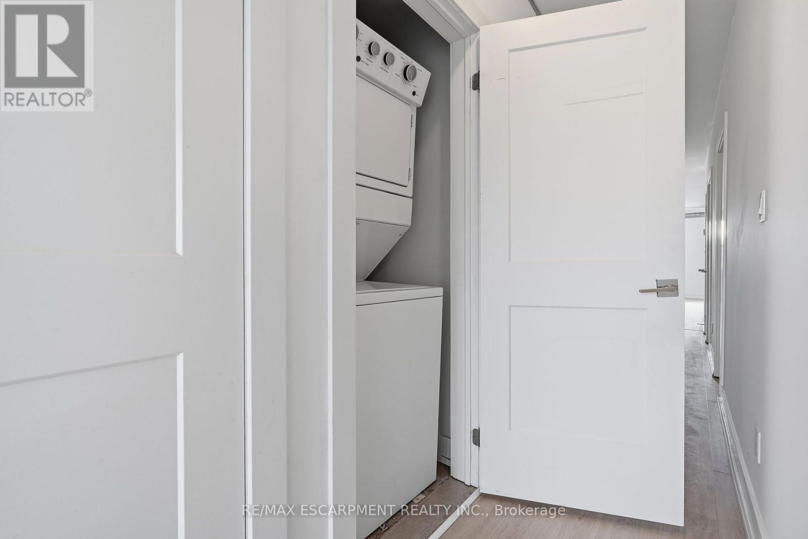 02 - 1006 King Street E, Hamilton, Ontario  L8M 1C8 - Photo 6 - X13702650