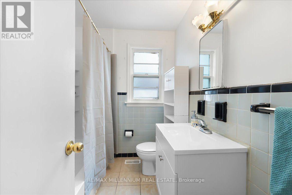 37 Radford Street, Hamilton, Ontario  L8S 3E5 - Photo 17 - X13702694